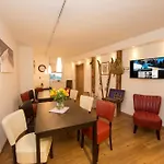 Living Schoenwies With Private Infrared And Zell Am Kaprun Summercard *