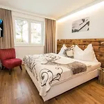 Апартаменты Living Schoenwies With Private Infrared And Zell Am Kaprun Summercard *