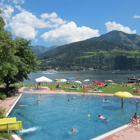 Living Schoenwies With Private Infrared And Including Leisure Centre Next Door Appartement Zell am See