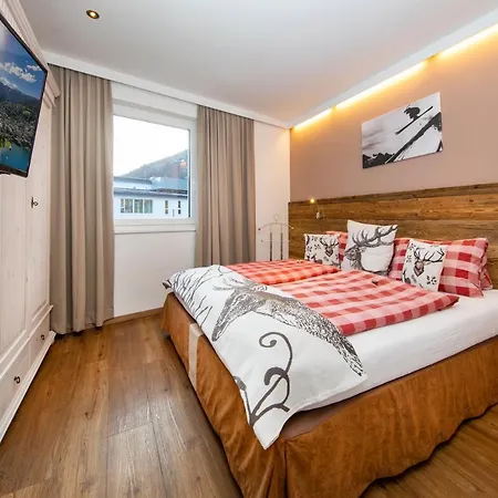 Living Schoenwies Including Zell Am See-kaprun Summercard *